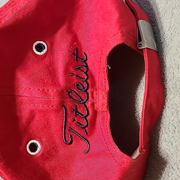 Titlest Hat - Picture 2 of 6